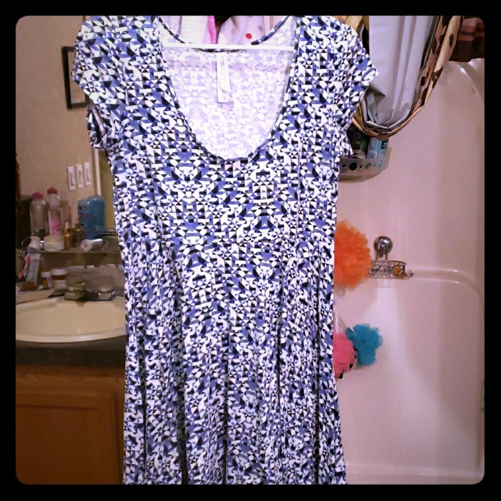 Short flowy dress
